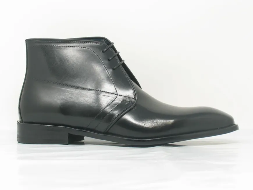 Calfskin Chukka Boot Black