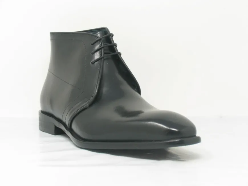 Calfskin Chukka Boot Black