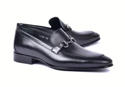 Style: 4428-Buckle-Black