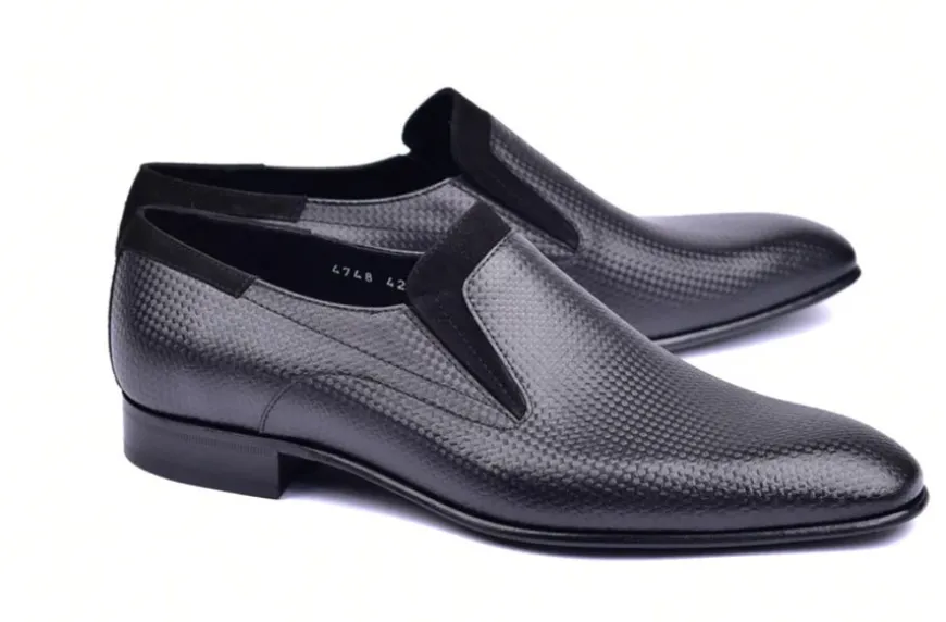 Style: Corrente 4748-Black