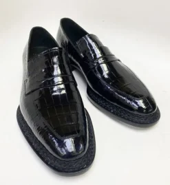 Style: Hero-Black