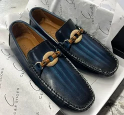 Style: Miami-Blue