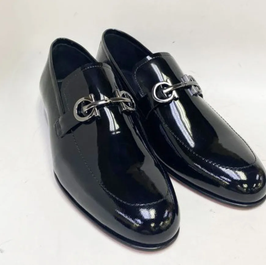 Style: 24020P-Black